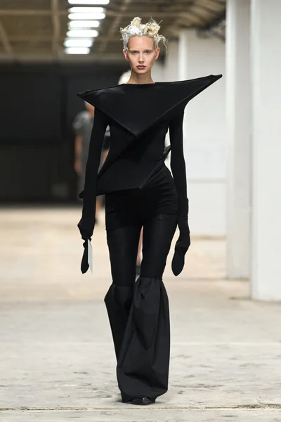 Look 23